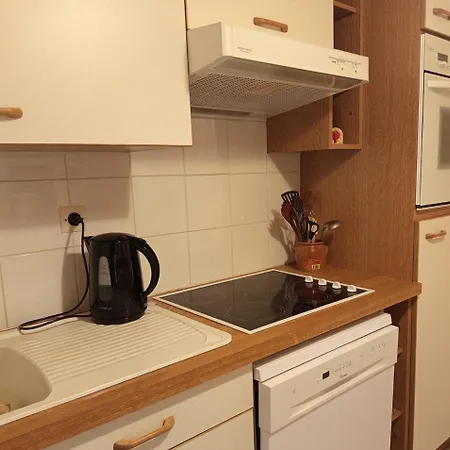 Plein Centre à 300m De La *